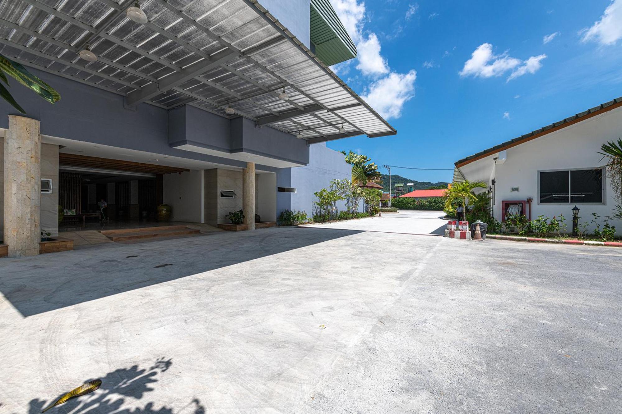 Blue Beach Grand Resort And Spa In Chalong Phuket By Dayuu Ban Saiyuan Exteriér fotografie