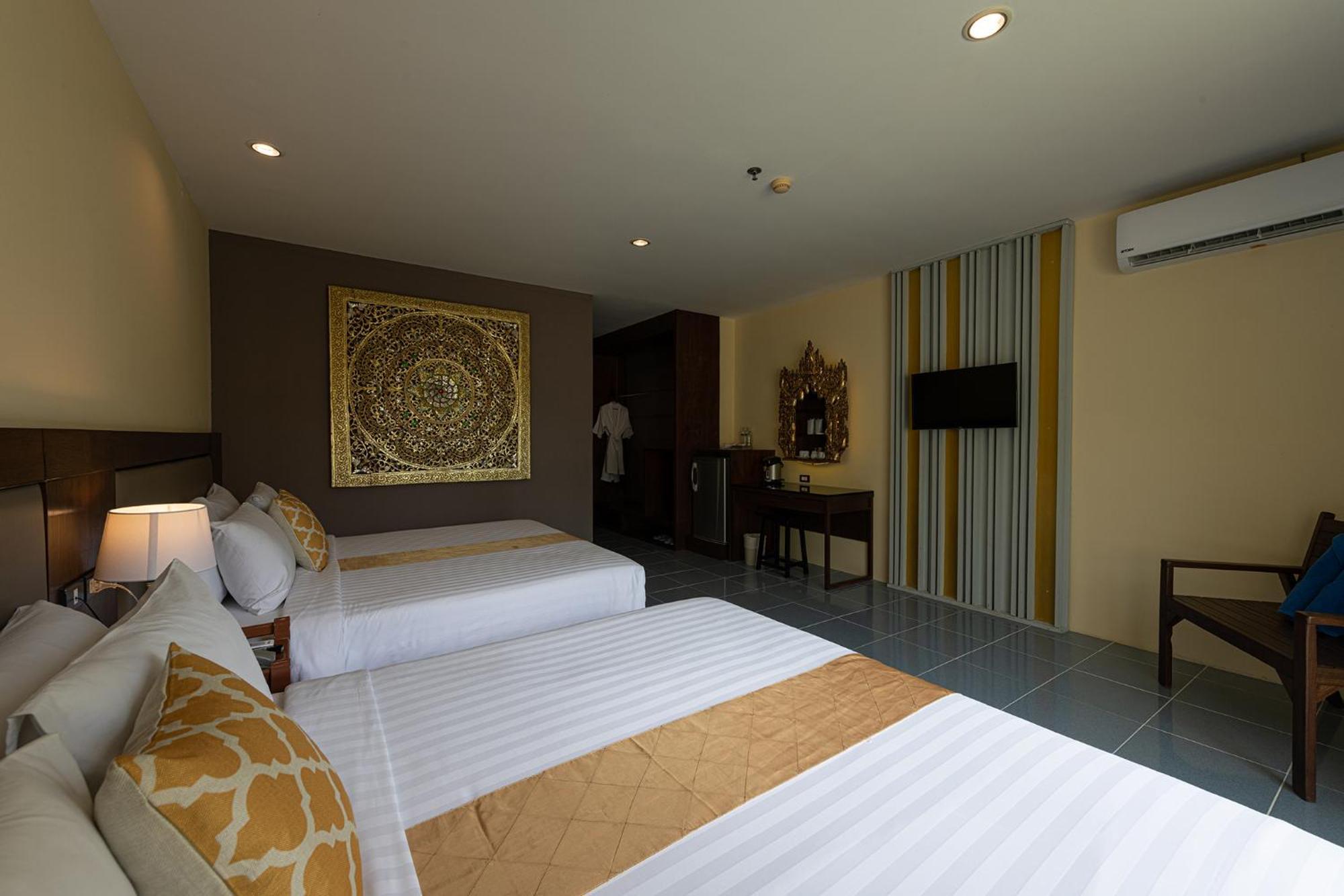 Blue Beach Grand Resort And Spa In Chalong Phuket By Dayuu Ban Saiyuan Exteriér fotografie