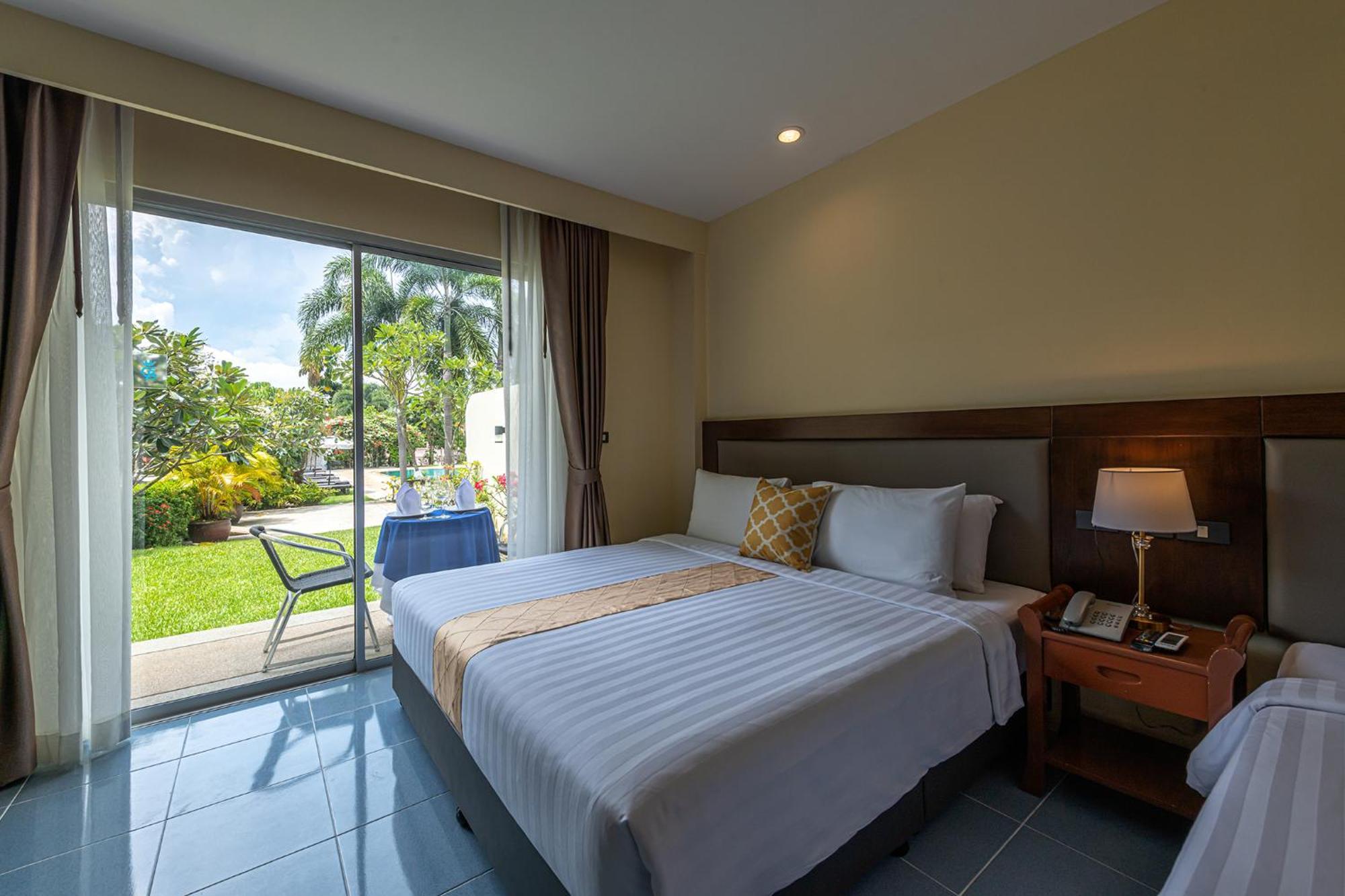Blue Beach Grand Resort And Spa In Chalong Phuket By Dayuu Ban Saiyuan Exteriér fotografie