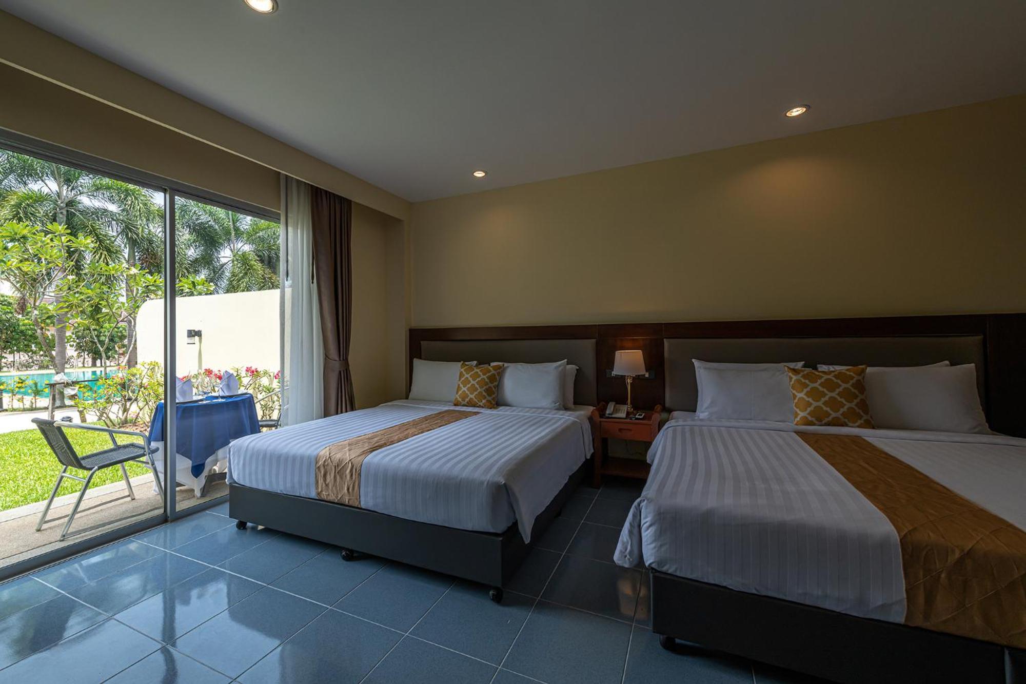 Blue Beach Grand Resort And Spa In Chalong Phuket By Dayuu Ban Saiyuan Exteriér fotografie