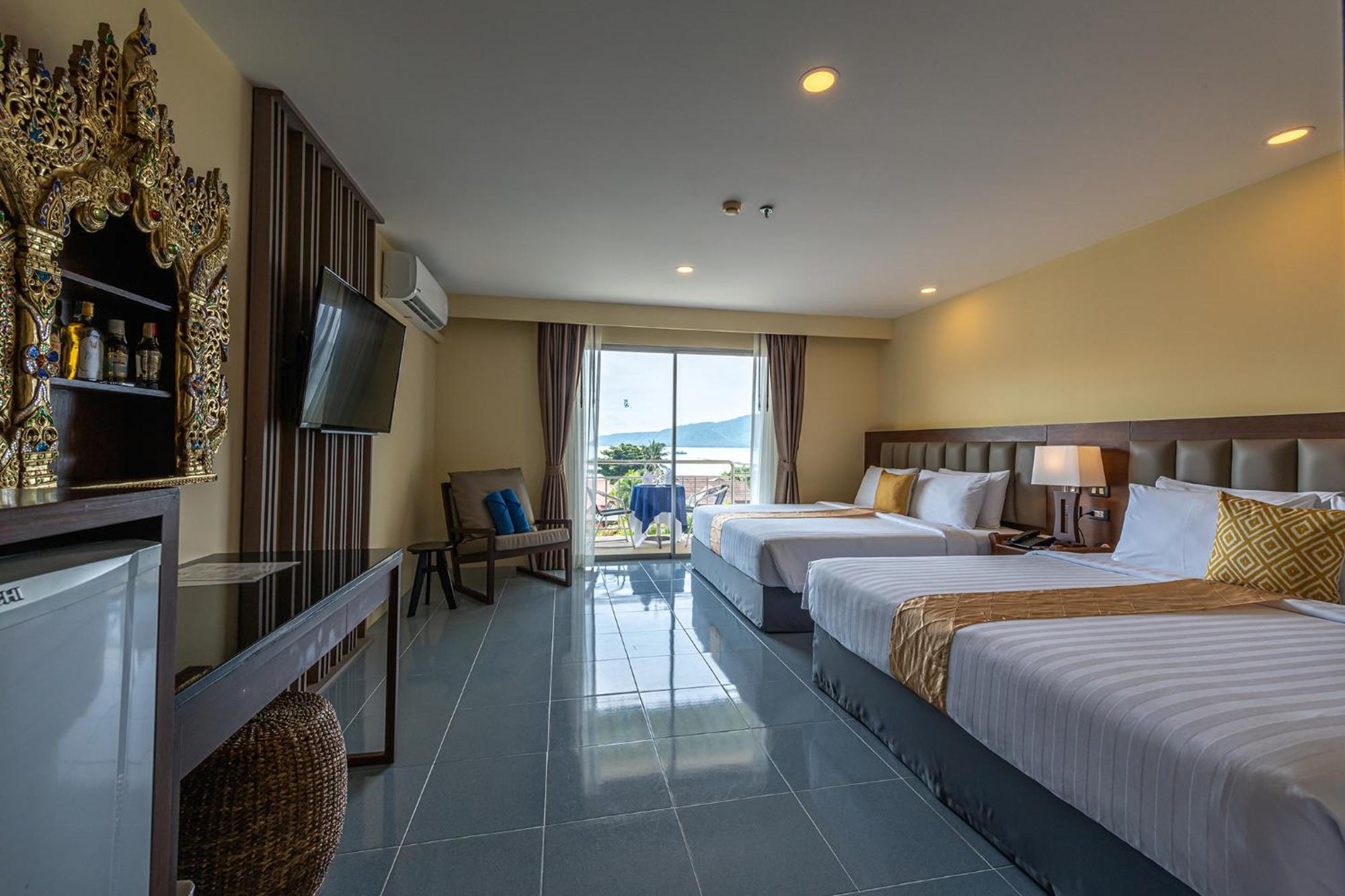 Blue Beach Grand Resort And Spa In Chalong Phuket By Dayuu Ban Saiyuan Exteriér fotografie