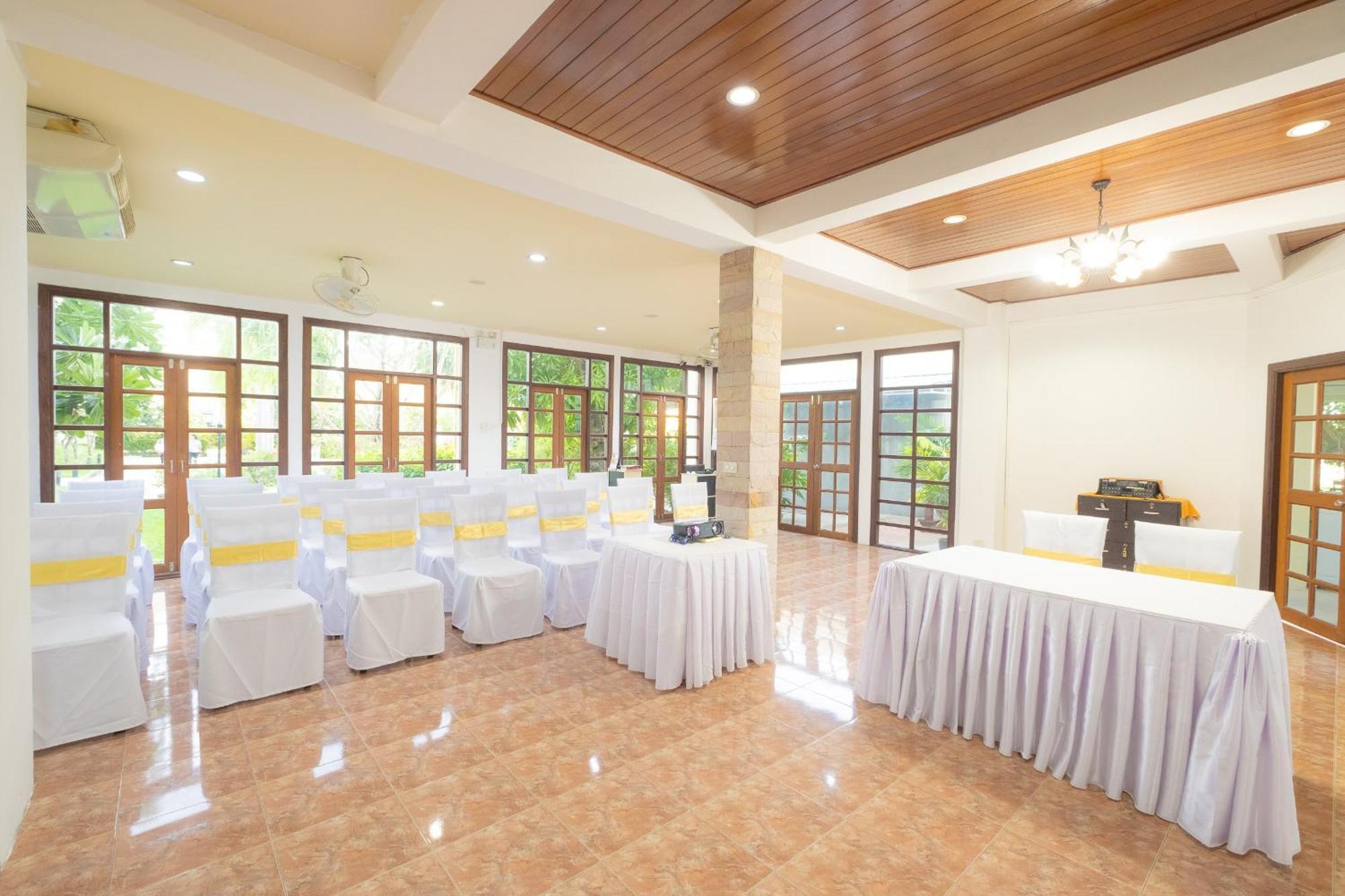 Blue Beach Grand Resort And Spa In Chalong Phuket By Dayuu Ban Saiyuan Exteriér fotografie