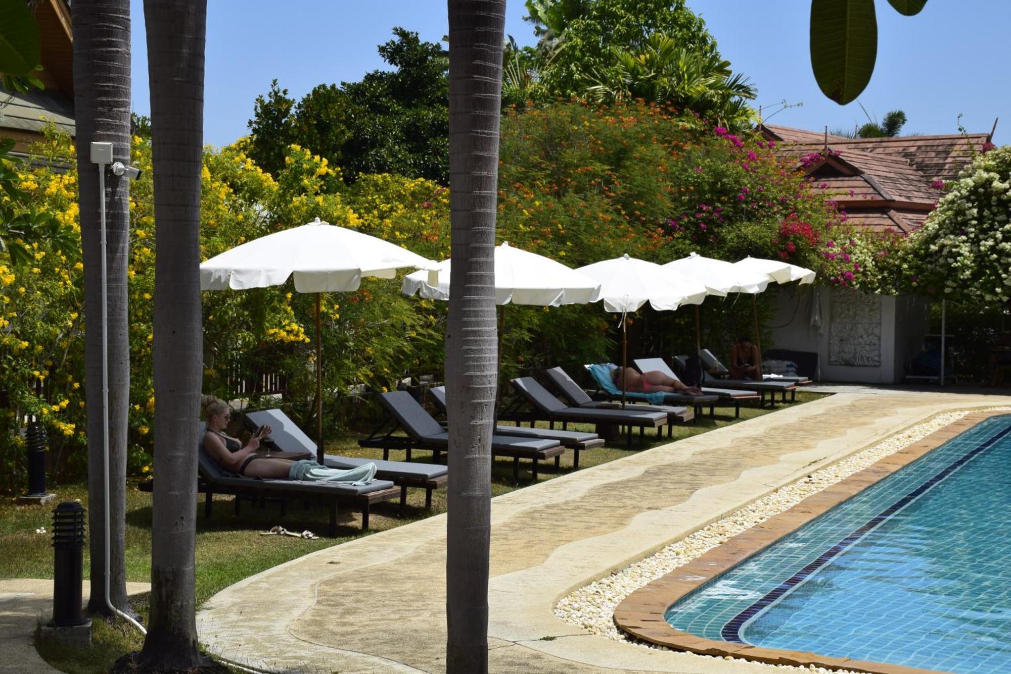 Blue Beach Grand Resort And Spa In Chalong Phuket By Dayuu Ban Saiyuan Exteriér fotografie
